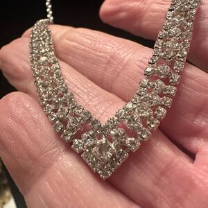 Icing clear rhinestone necklace